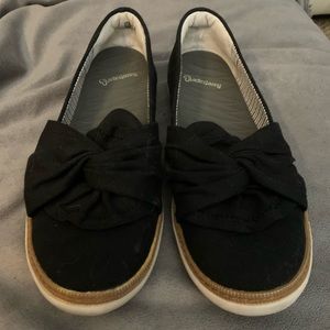 Baretraps Vally slip on shoes. Size 7.